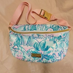 Lilly pulitzer fanny pack
